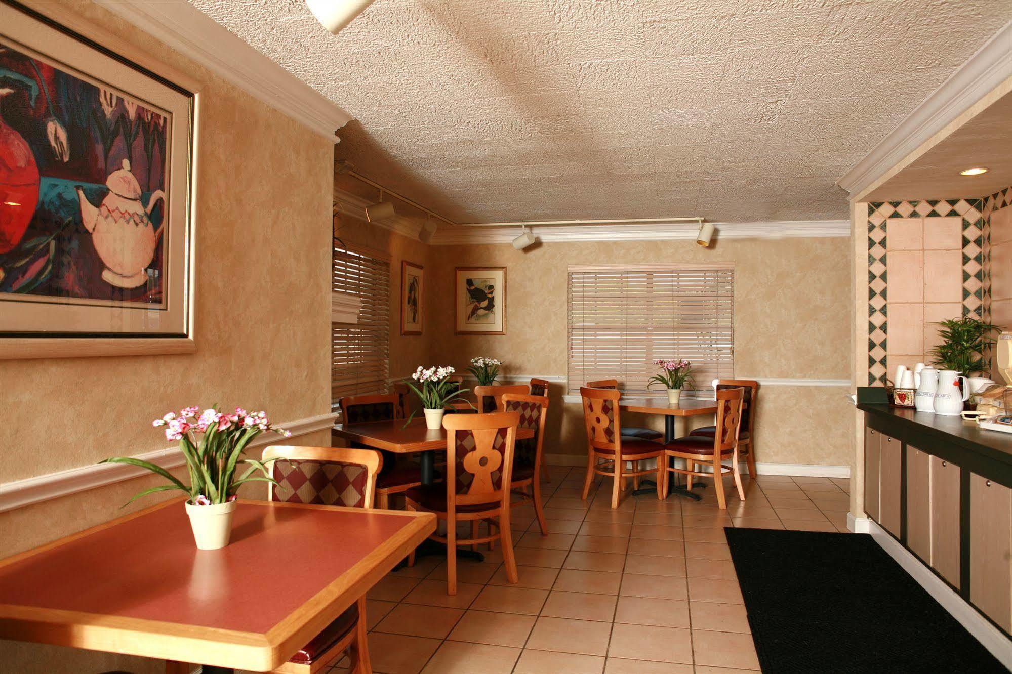 Magnuson Hotel Little Rock South Restaurant billede
